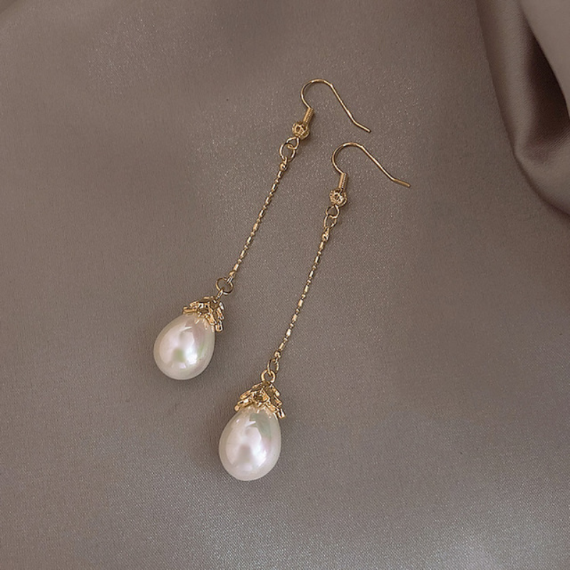 Temperament • Pearl earrings