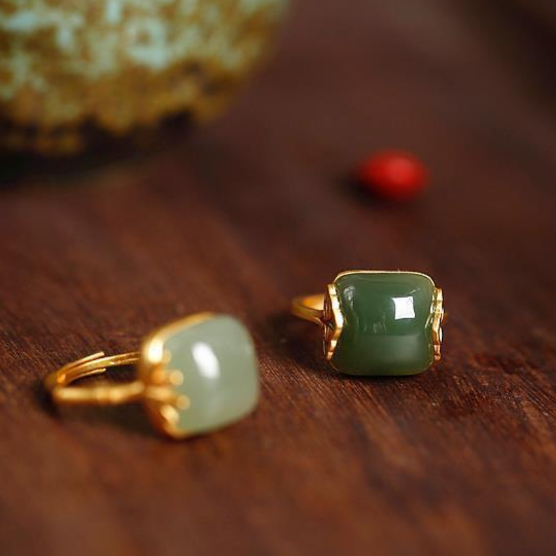 Bamboo section • Agate jade ring