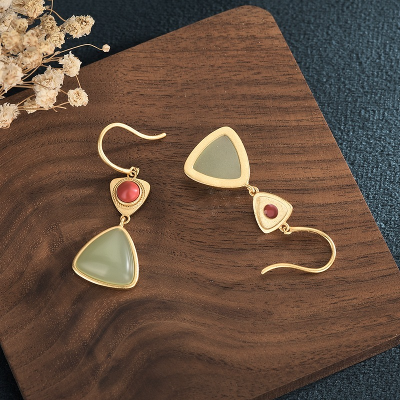 Triangle • Agate earrings