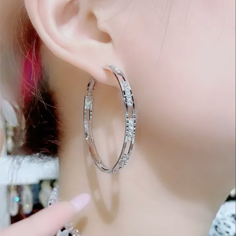 Fashion hoop earrings