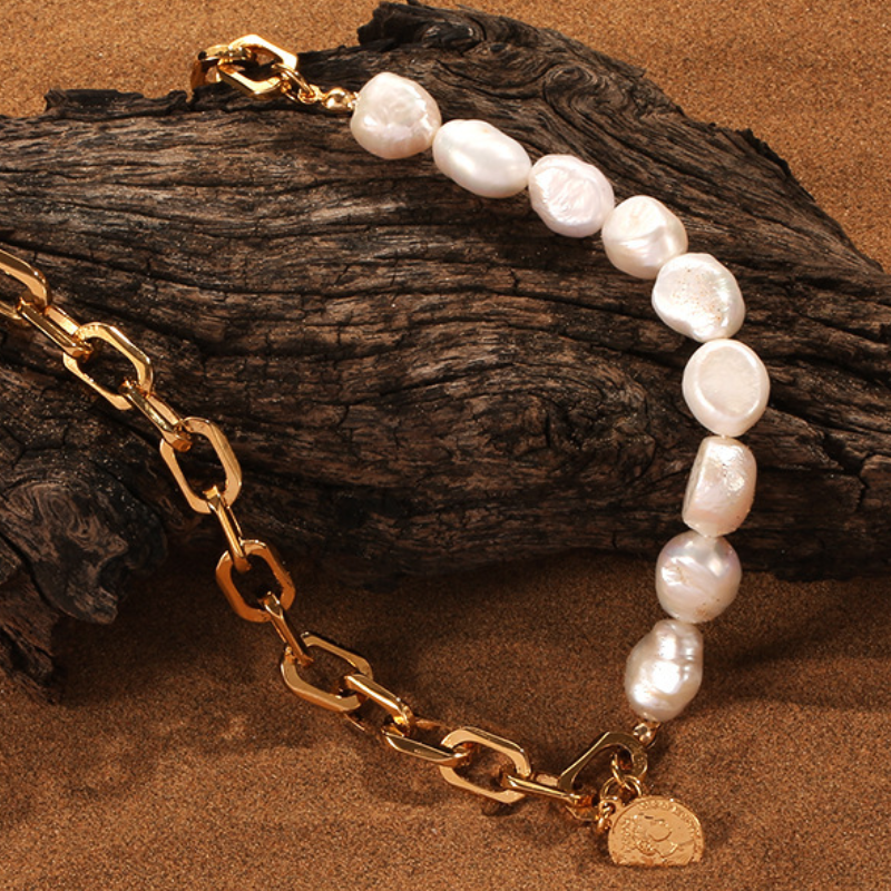 Fashion Statement Pearl Necklace