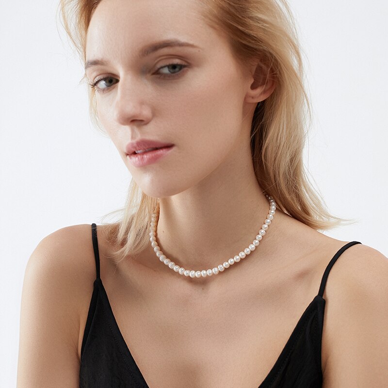 Temperament • Freshwater pearl Necklace