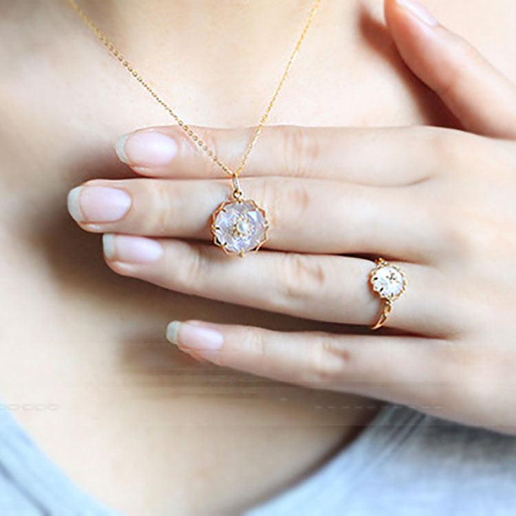 "Sunshine Girl" Pearl Necklace