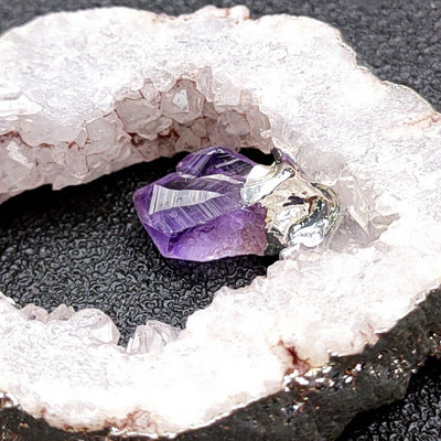 Agate Cave & Crystal Necklace