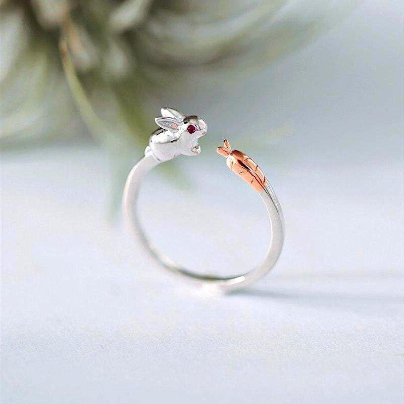 Rabbit & Carrot Ring